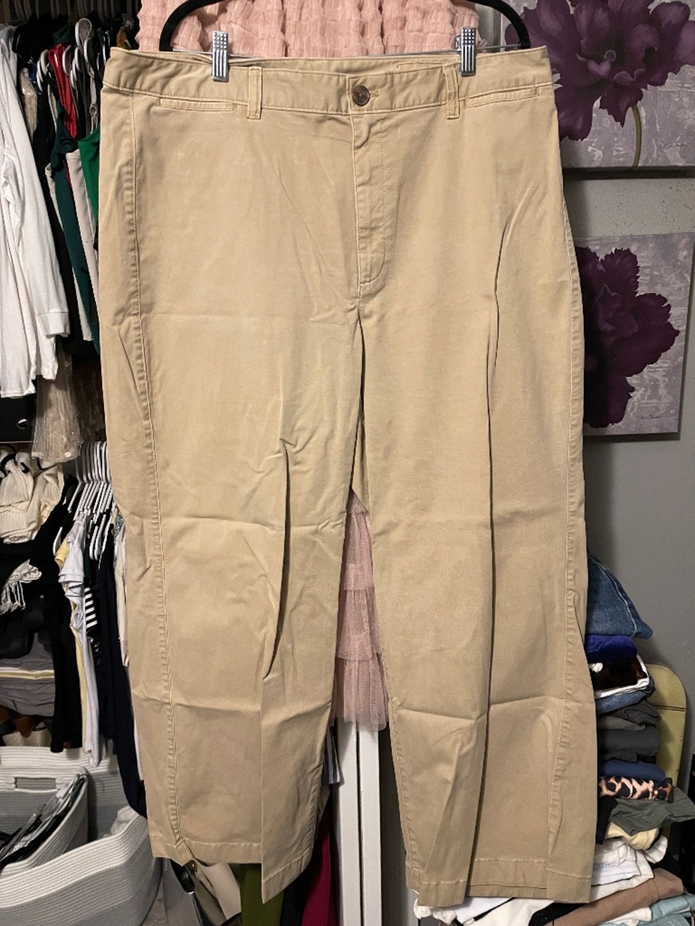 Gap plain Front high rise khaki's Size 20